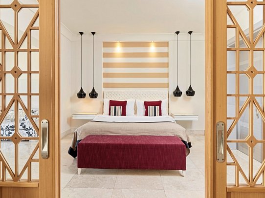 Juweira Boutique Hotel - Wohnbeispiel Marina Suite (Zimmercodierung WB1)