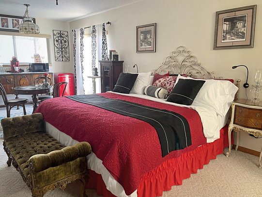 Crystal River Lullaby B&B - Wohnbeispiel Standard Suite King