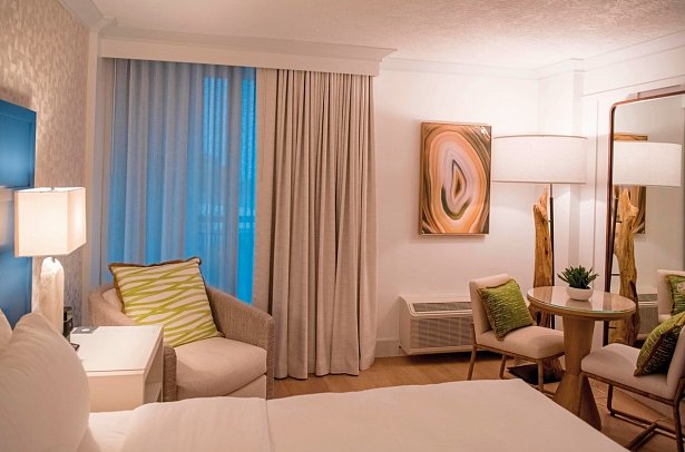 Sheraton Sand Key Resort - Wohnbeispiel Standard Room 1 King (Zimmercodierung UG1)