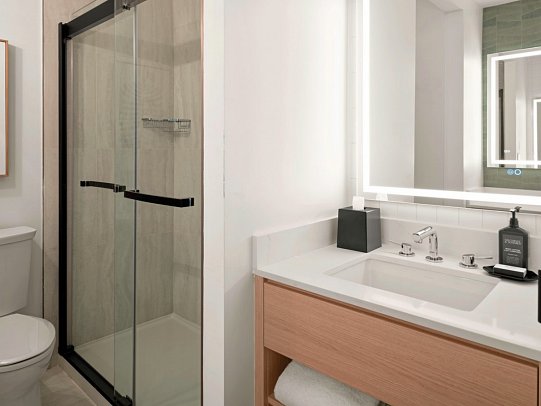 Sheraton Sand Key Resort - Wohnbeispiel Standard Room (Zimmercodierung UG1)