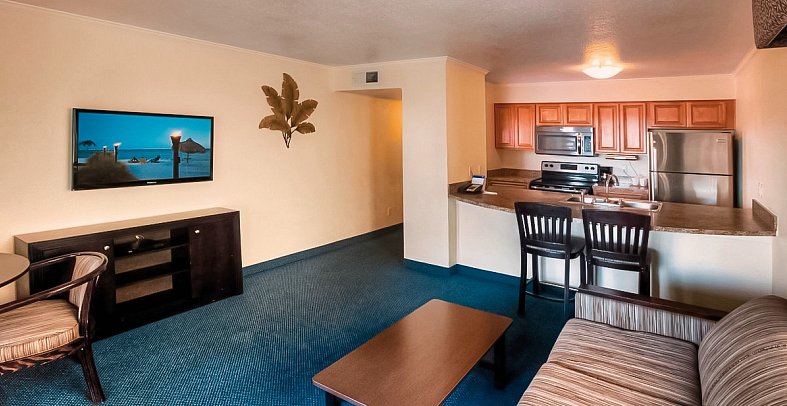 Sailport Waterfront Suites