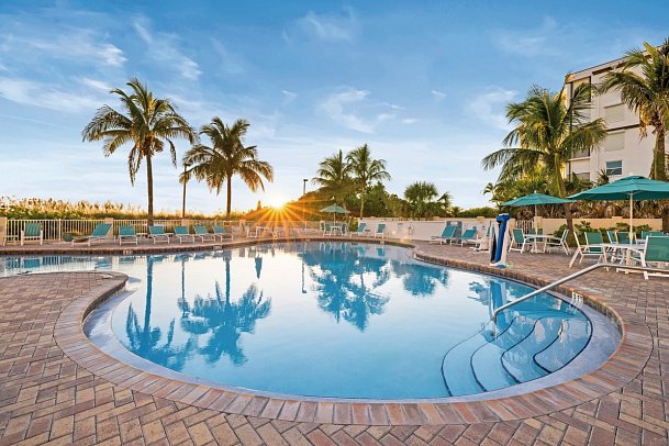 Sunset Vista Two bedroom Beachfront Suites Apartments