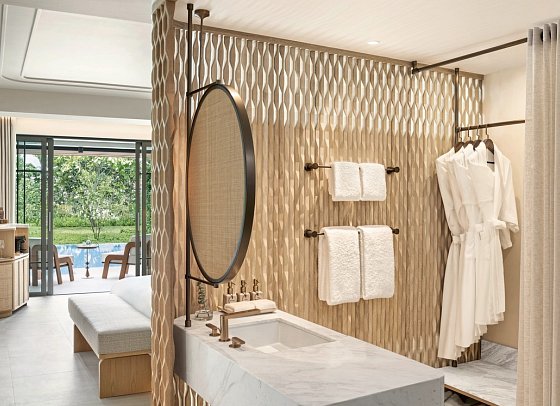 Centara Reserve Samui - Wohnbeispiel Deluxe Pool Access (Zimmercodierung UDQ)