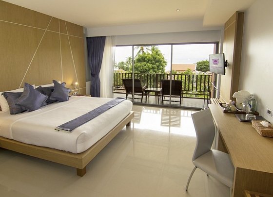Chaweng Cove Beach Resort - Wohnbeispiel Deluxe Balcony (Zimmercodierung UD2)