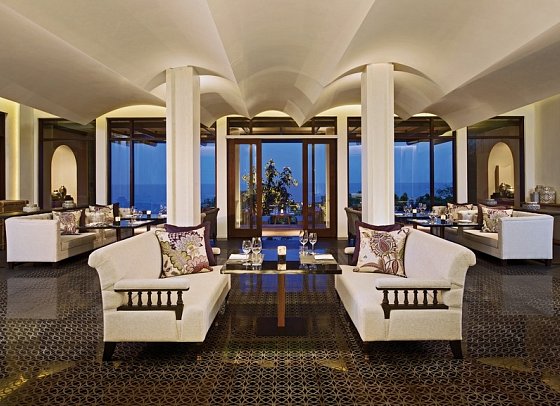 Vana Belle - A Luxury Collection Resort - Lobby