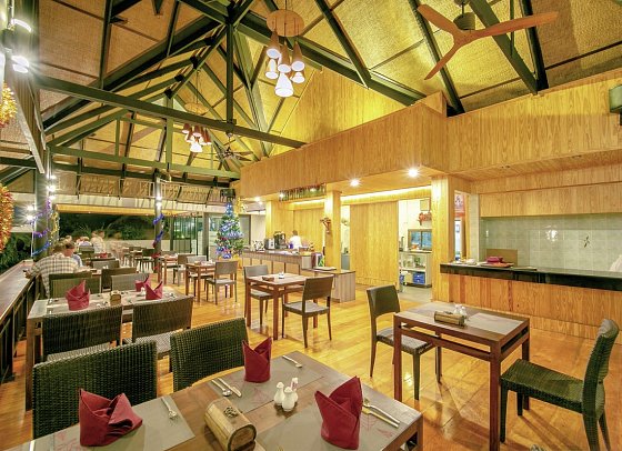 Coral Cliff Beach Resort
