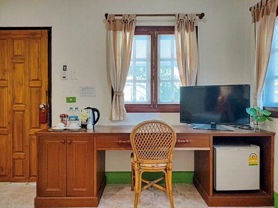 Phuwadee Resort - Wohnbeispiel Beach Front Bungalow (Zimmercodierung BBO)