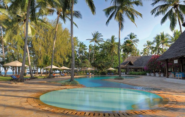 Bluebay Beach Resort & Spa