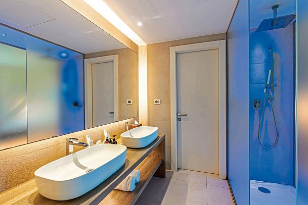 RIU Palace Zanzibar - Beispiel Bad Superior Ocean Suite (Zimmercodierung WSM)