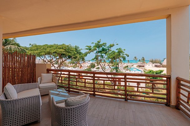 Gold Zanzibar Beach House & Spa