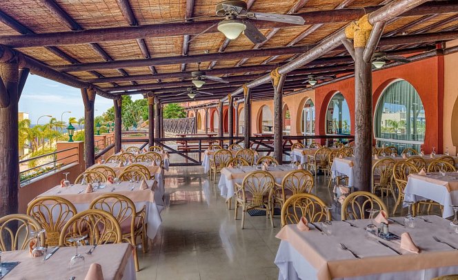 Playacálida Hotel