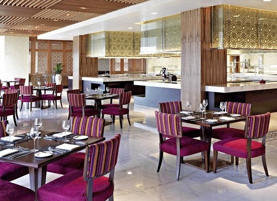 Bab Al Qasr - Restaurant 