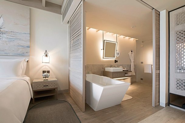 Saadiyat Rotana Resort & Villas - Beispiel Bad (Zimmercodierungen DBG, DBM, ULM & FB1)