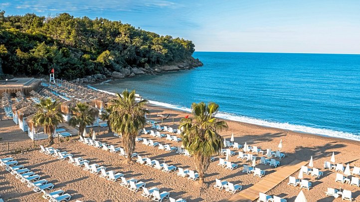 Laguna Beach Alya Resort & Spa