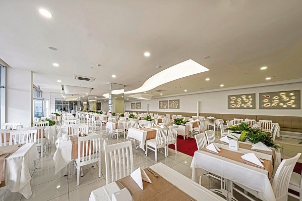 Laguna Beach Alya Resort & Spa