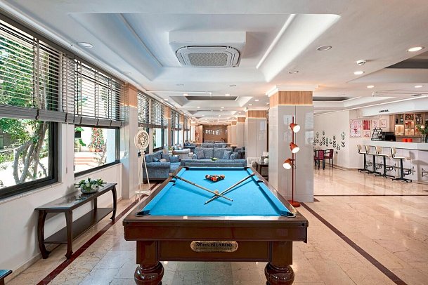 Club Hotel Titan