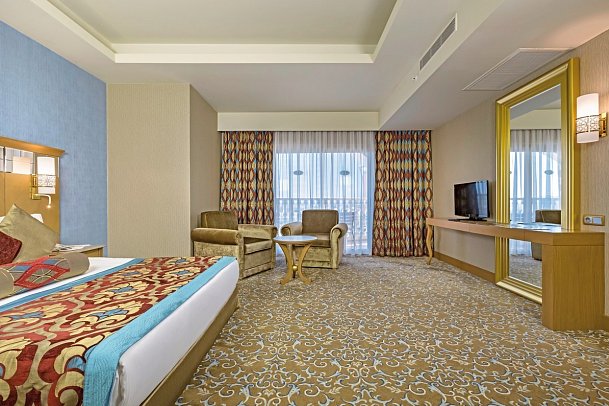 Royal Holiday Palace - Wohnbeispiel Suite Deluxe (Zimmercodierung WDL)