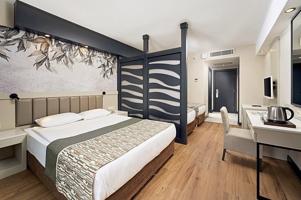 Seaden Sea World Resort & Spa - Wohnbeispiel Doppelzimmer Standard Landblick (Zimmercodierung DBL)