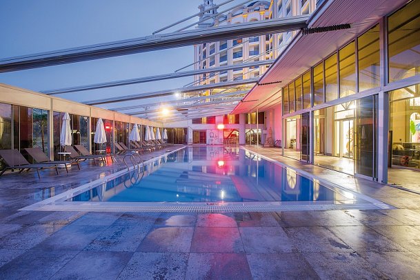 J'adore Deluxe Hotel & Spa