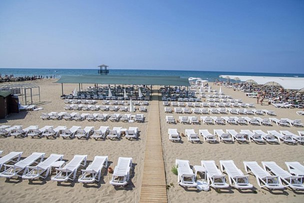 Palm World Side Resort & Spa
