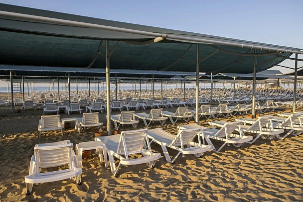 Palm World Side Resort & Spa