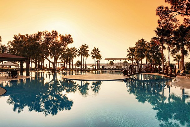 Seven Seas Hotel Life