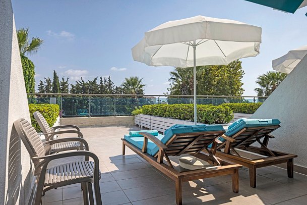 Side Star Elegance - Beispiel Terasse DZ Deluxe (Zimmercodierung DBC)