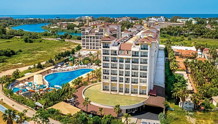 LRS Lake & River Side Hotel & Spa