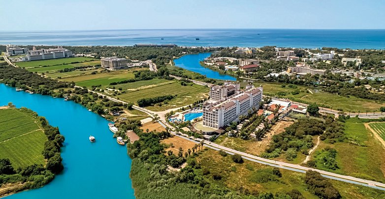 LRS Lake & River Side Hotel & Spa