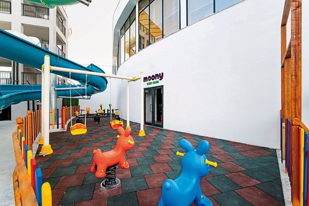 Side Moon Palace Hotel