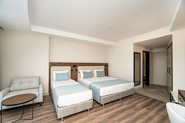 Side Moon Palace Hotel - Wohnbeispiel Doppelzimmer Poolblick (Zimmercodierungen D1P & DCP)