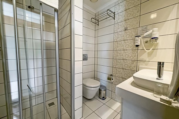 Merve Sun Hotel & Spa - Beispiel Bad Doppelzimmer (Zimmercodierung DBL)