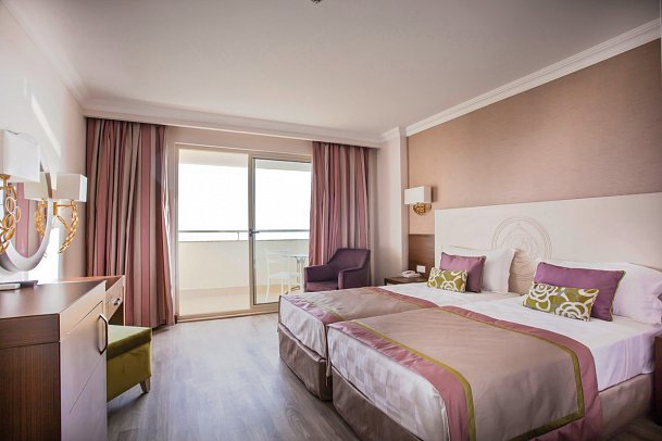 Side Alegria Hotel & Spa