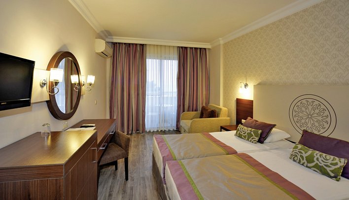 Side Alegria Hotel & Spa