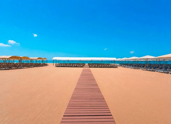 Q Ella Beach Hotel