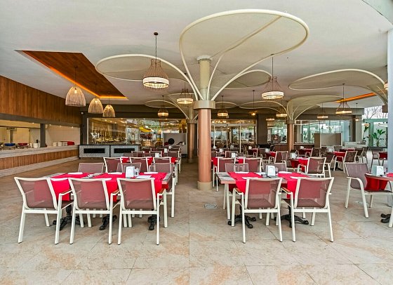 Q Ella Beach Hotel