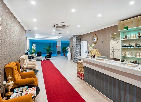 Q Ella Beach Hotel
