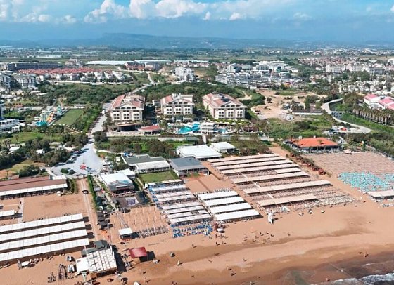 Q Ella Beach Hotel