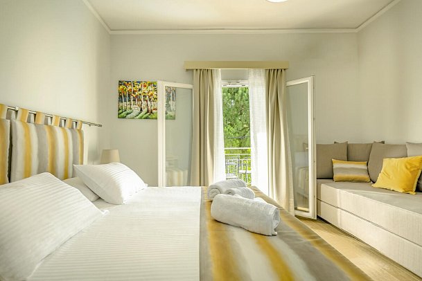 AYLA by Ekati Mare - Wohnbeispiel Classic Triple Room (Zimmercodierung TB1)