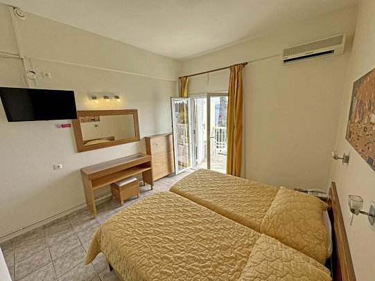 Ipsos Beach Hotel - Wohnbeispiel Familienzimmer (Zimmercodierung FB1)