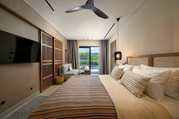 Unda - Wohnbeispiel Junior Suite Privatpool (Zimmercodierung J1R)