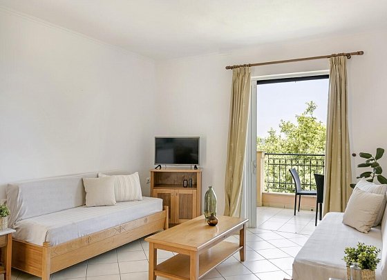 Century Resort Corfu - Wohnbeispiel Family One Bedroom Garden View (Zimmercodierung F1G)