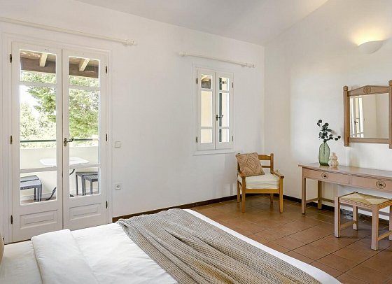 Century Resort Corfu - Wohnbeispiel Family One Bedroom Side Sea View (Zimmercodierung F1N)