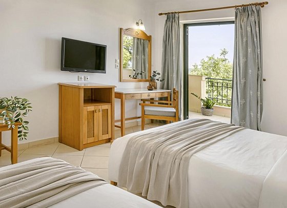 Century Resort Corfu - Wohnbeispiel Family One Bedroom Garden View (Zimmercodierung F1G)