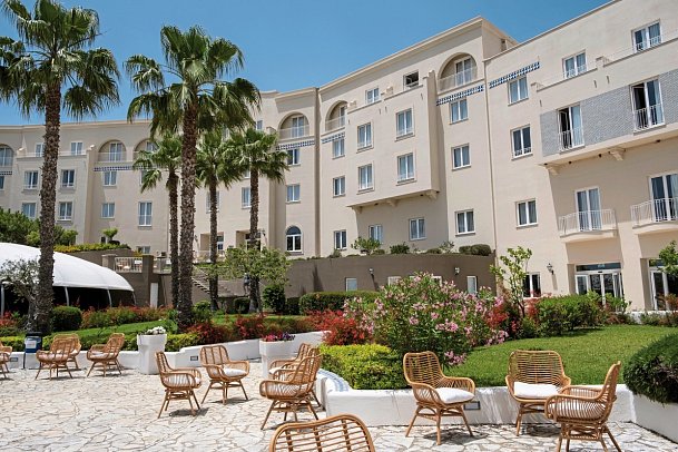 Mangia’s Selinunte Resort