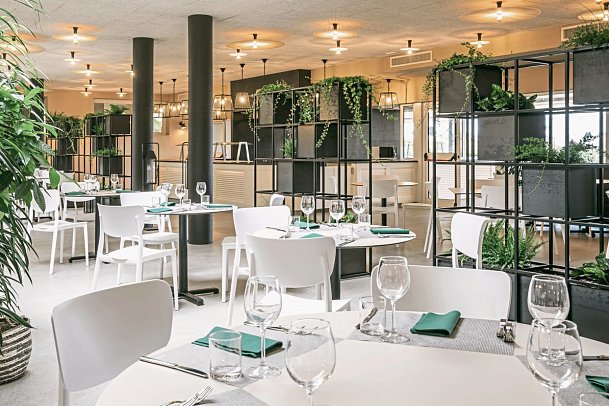 Mangia’s Brucoli, Sicily, Autograph Collection