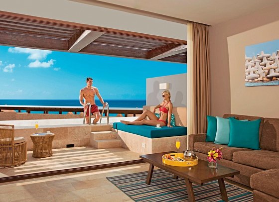 Dreams Playa Mujeres Golf & Spa Resort - Wohnbeispiel Preferred Club Juniorsuite Swim Out Oceanview Adults (Zimmercodierung JBQ)