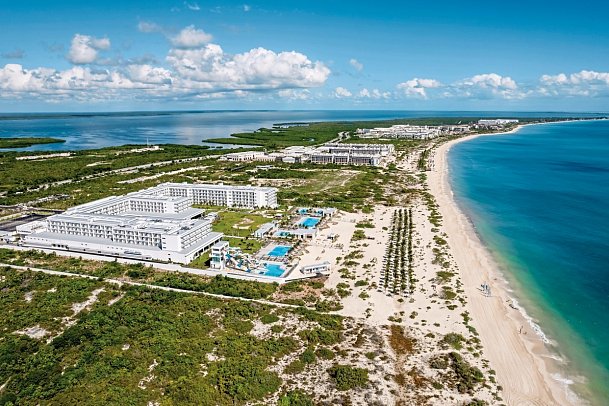 RIU Latino