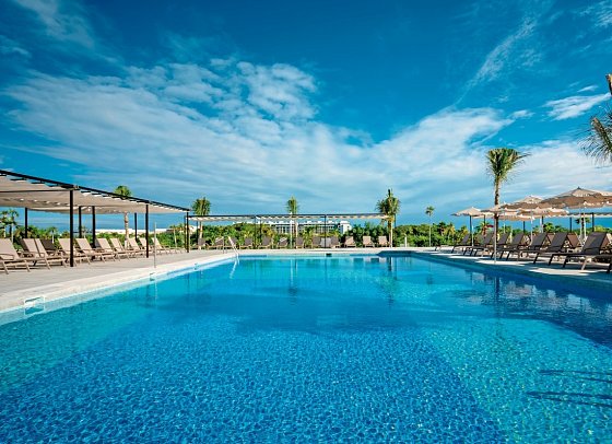 RIU Latino