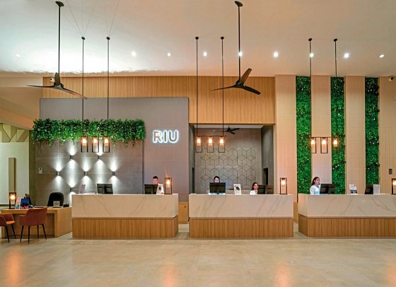 RIU Latino